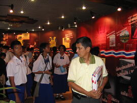 ภาพถ่ายพิธีเปิดนิทรรศการ ชุด ผู้แทนฯ เมืองไทย