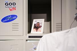 ภาพถ่ายนิทรรศการ ชุด ทางมวยอวยไทย